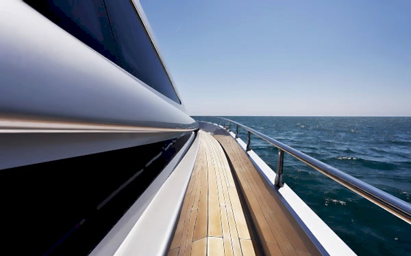 Yatch